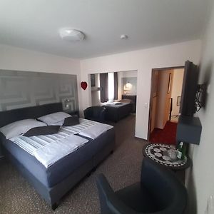 Dreibettzimmer